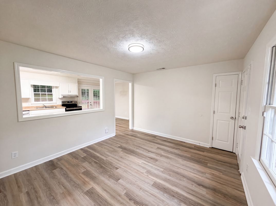 Photo 6 of 17 of 500 Kilcrease Rd, Auburn, GA