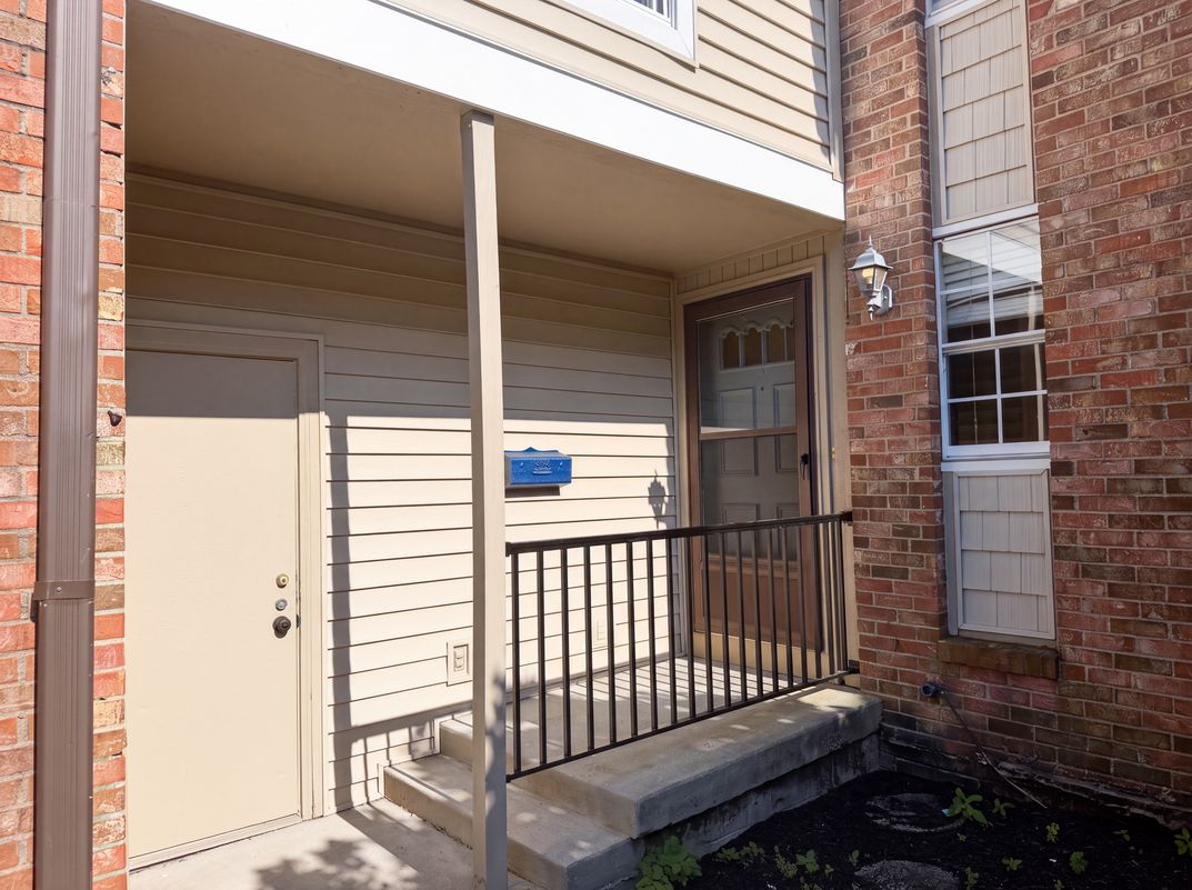 Photo 38 of 43 of 1677 Moravian St, Columbus, OH