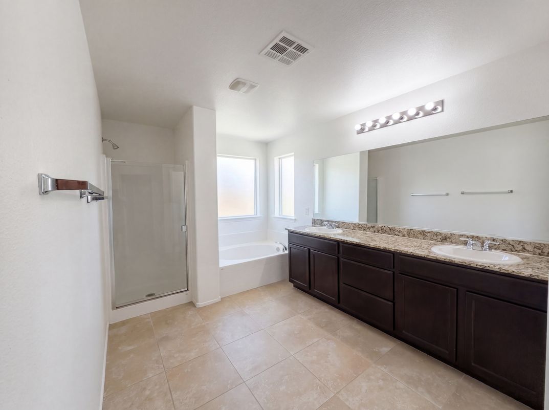 Photo 20 of 52 of 4036 White Opal St, Las Vegas, NV