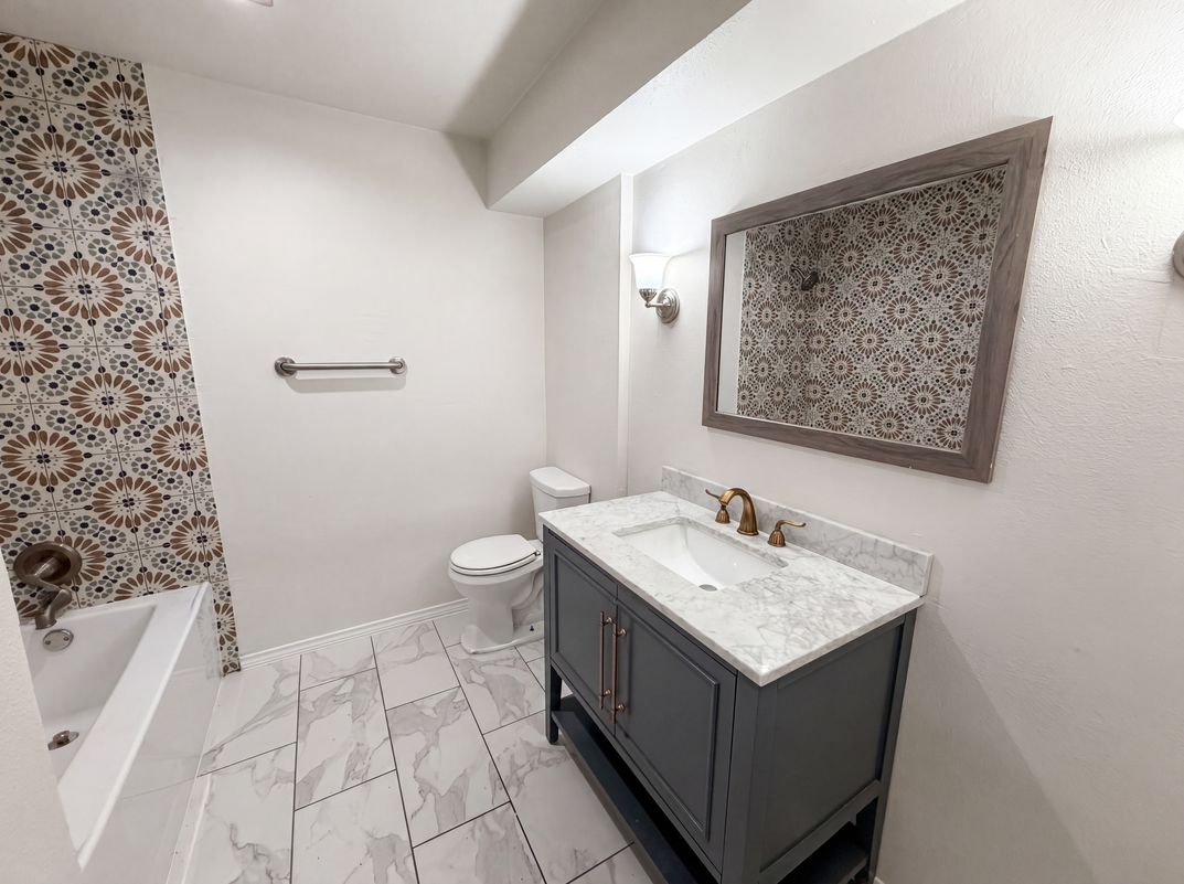 Photo 15 of 20 of 722 S Forest Ln, Duncanville, TX