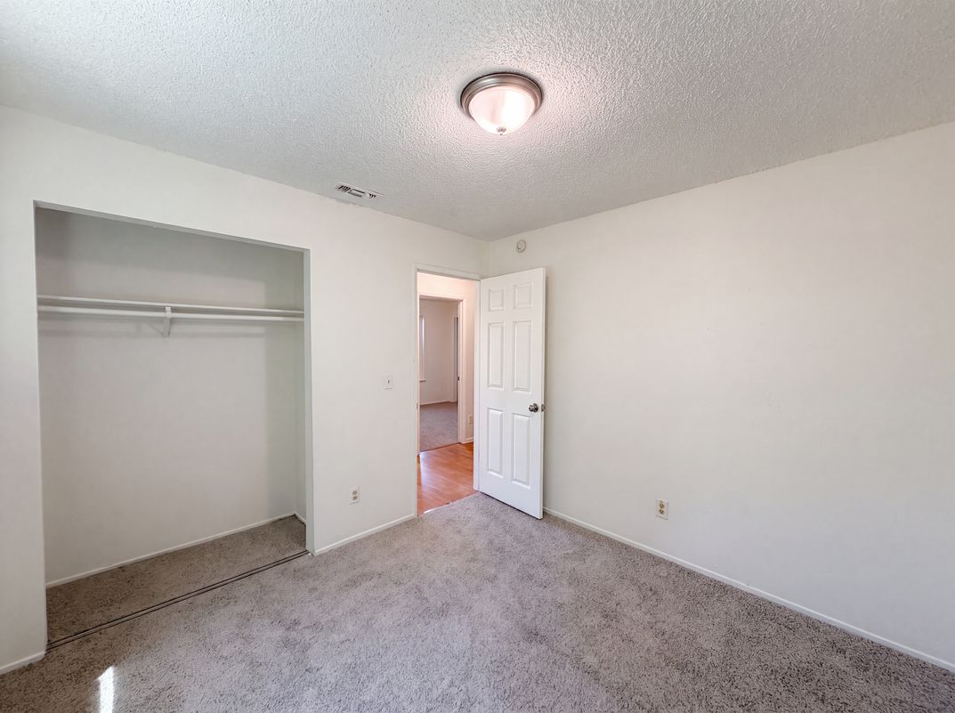 Photo 16 of 27 of 6620 Twining Way, Citrus Heights, CA