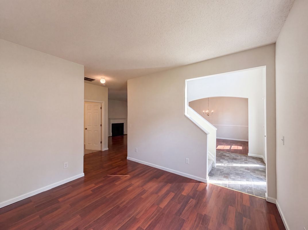 Photo 9 of 29 of 6257 Polar Fox Ct, Riverdale, GA