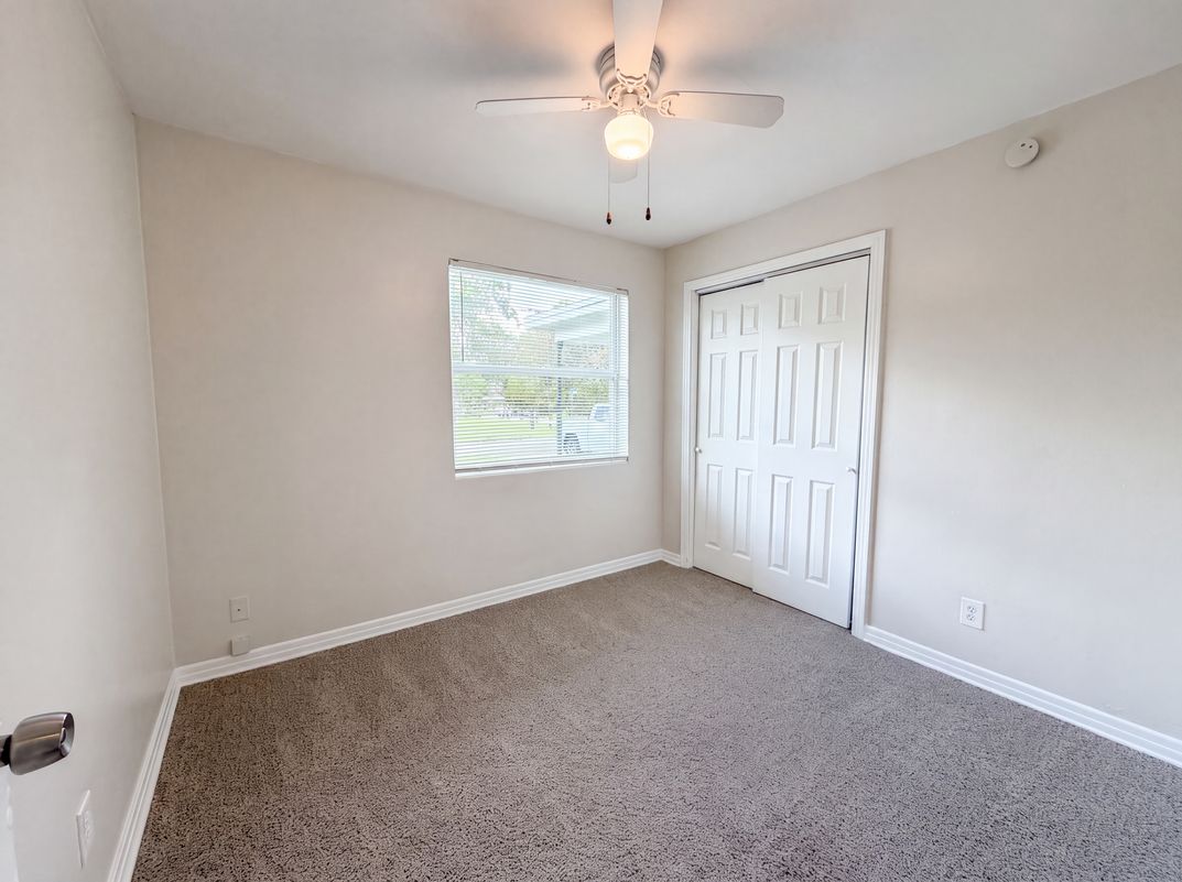 Photo 4 of 20 of 3740 Ballejo Ct W, Jacksonville, FL