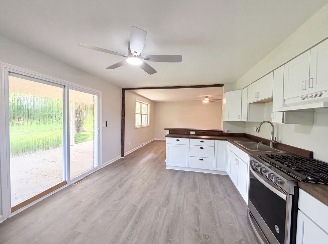 Photo 12 of 22 of 610 Mercury Dr, Cincinnati, OH