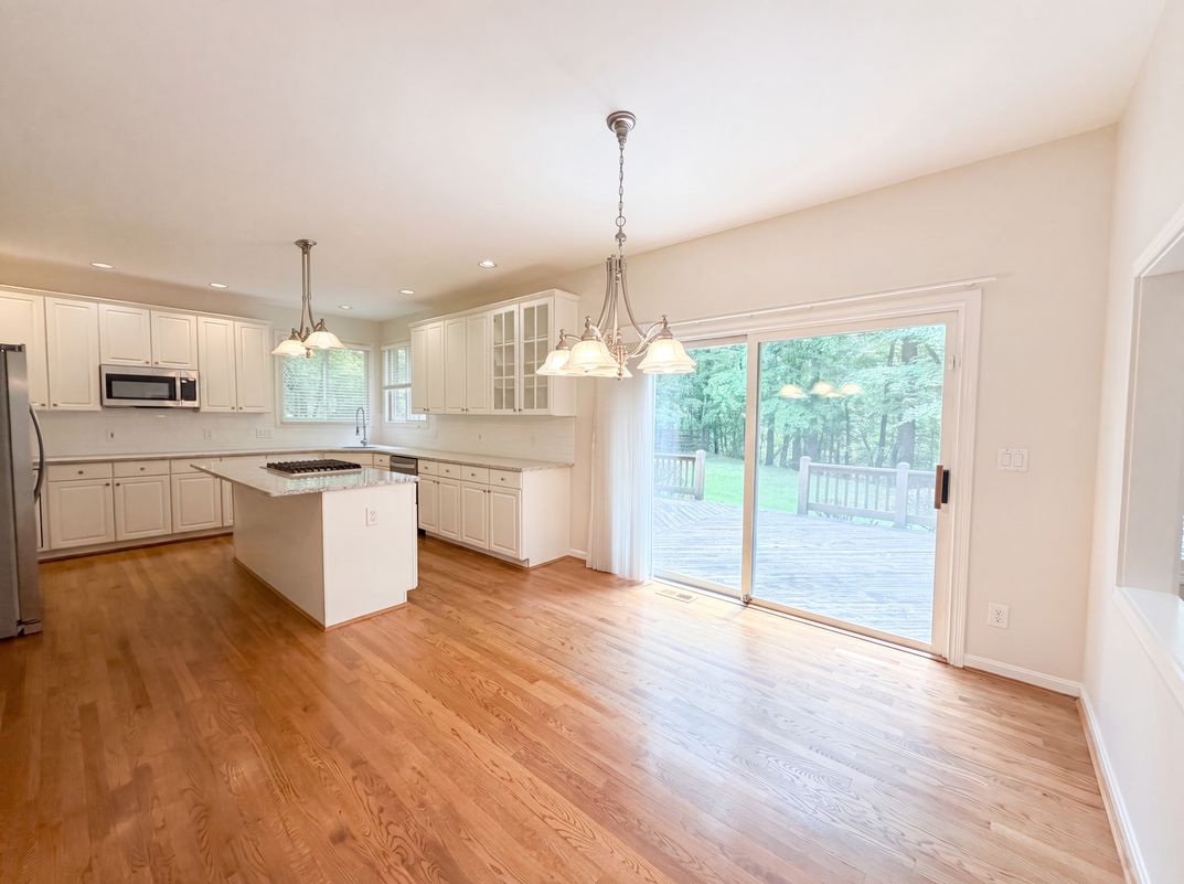 Photo 9 of 45 of 6667 Miami Woods Dr, Loveland, OH