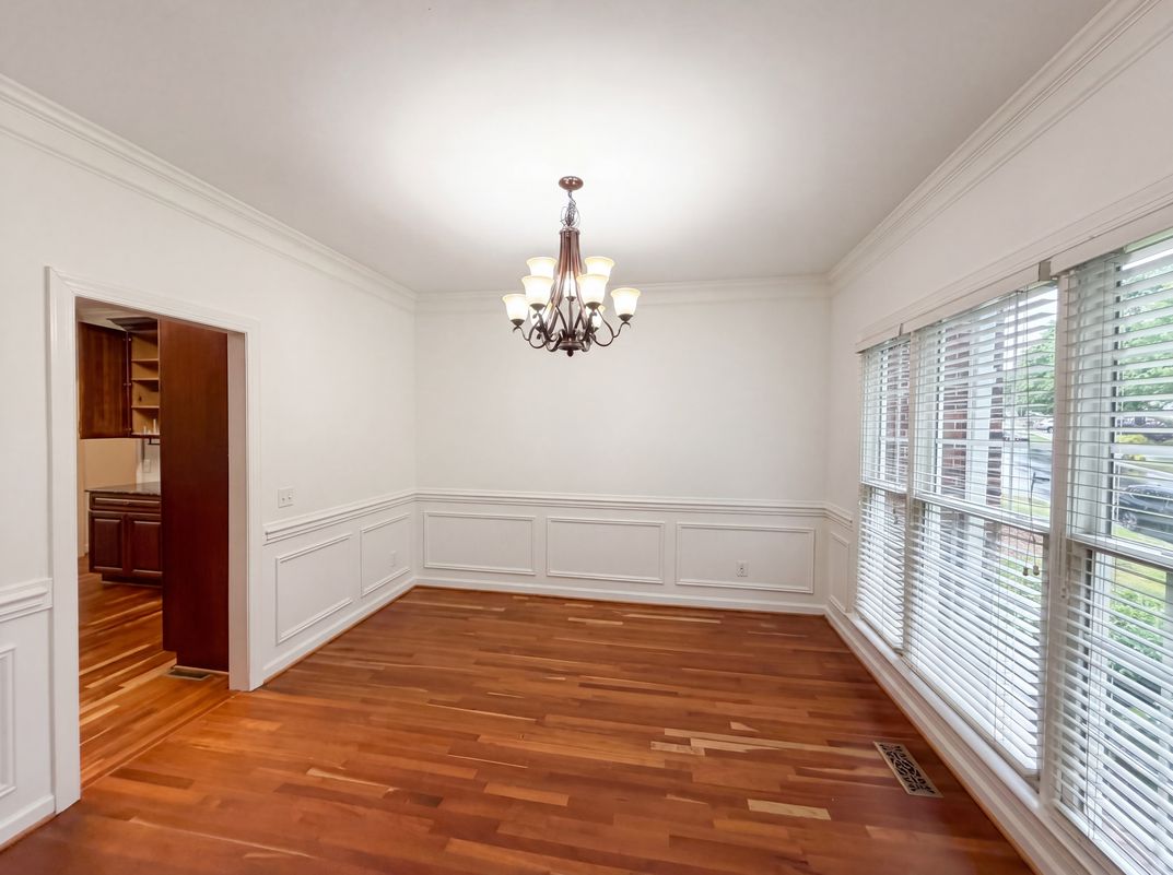 Photo 6 of 18 of 12341 Willingdon Rd, Huntersville, NC