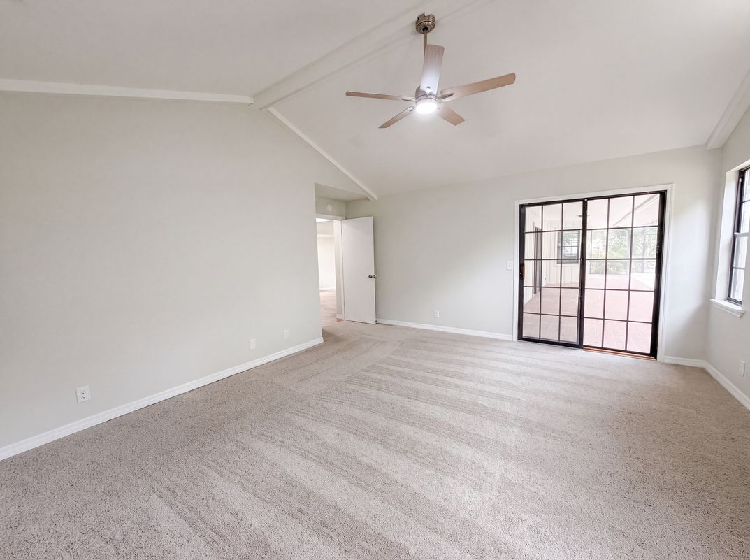 Photo 13 of 53 of 5082 SW 31st St, Ocala, FL