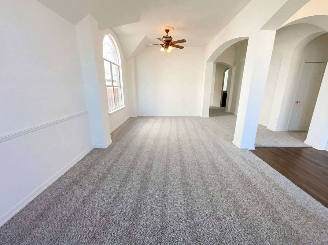 Photo 7 of 19 of 8329 Cedarcrest Ln, Fort Worth, TX