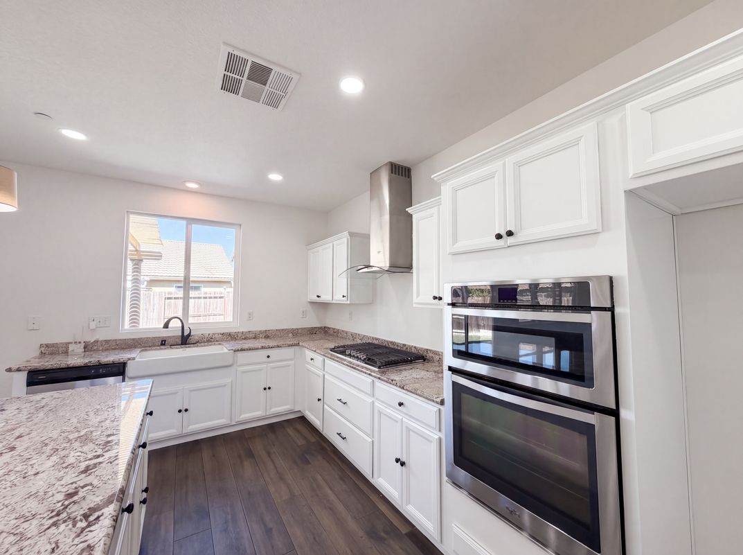Photo 7 of 40 of 1216 Hamel Way, Galt, CA