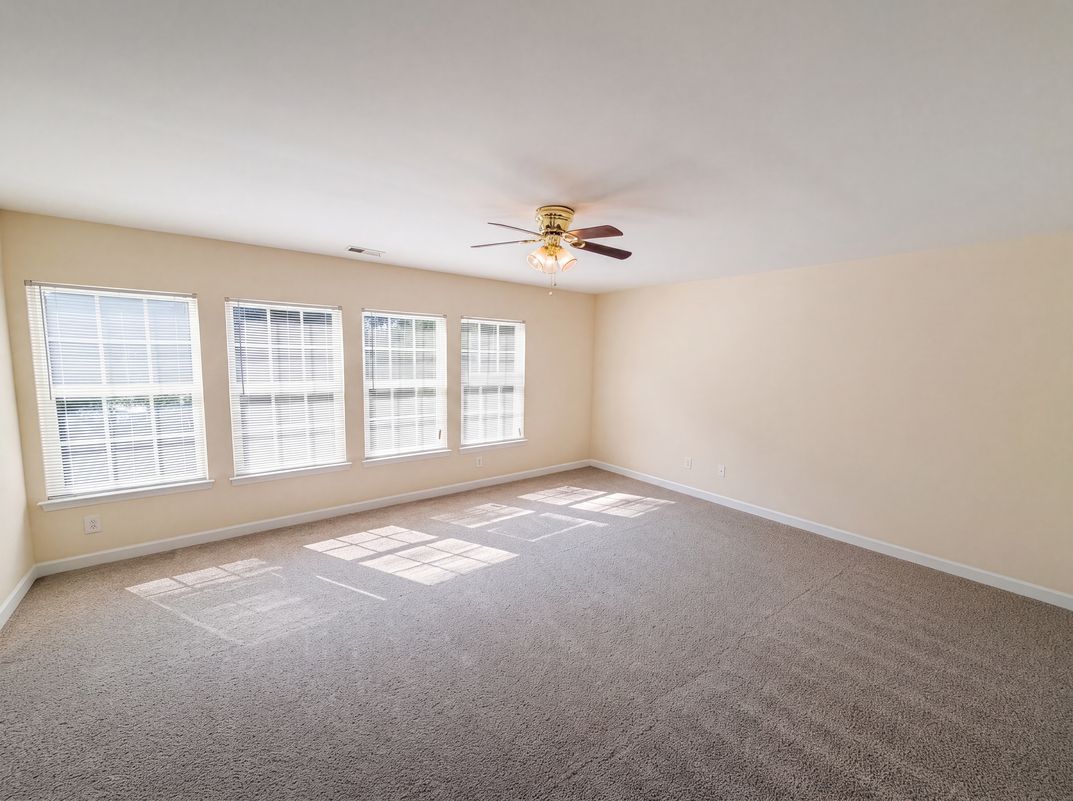 Photo 12 of 28 of 1139 Donelea Ln NW, Concord, NC