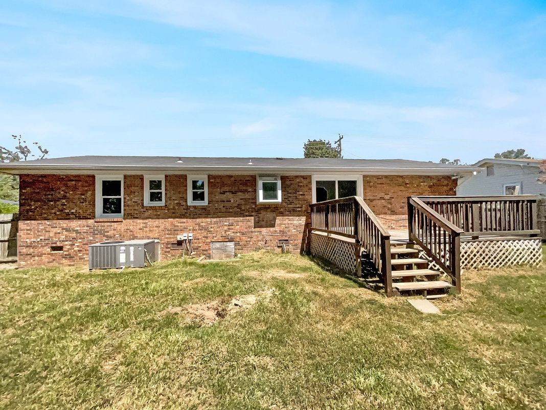 Photo 8 of 20 of 581 Braxton Blvd, Fayetteville, NC