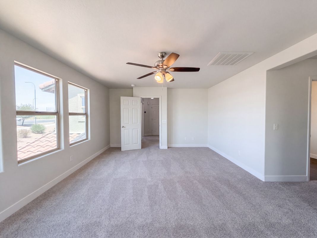 Photo 5 of 36 of 11036 W College Dr, Phoenix, AZ