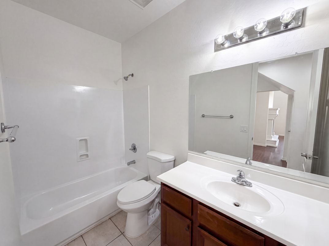 Photo 32 of 46 of 4118 W Saint Anne Ave, Phoenix, AZ