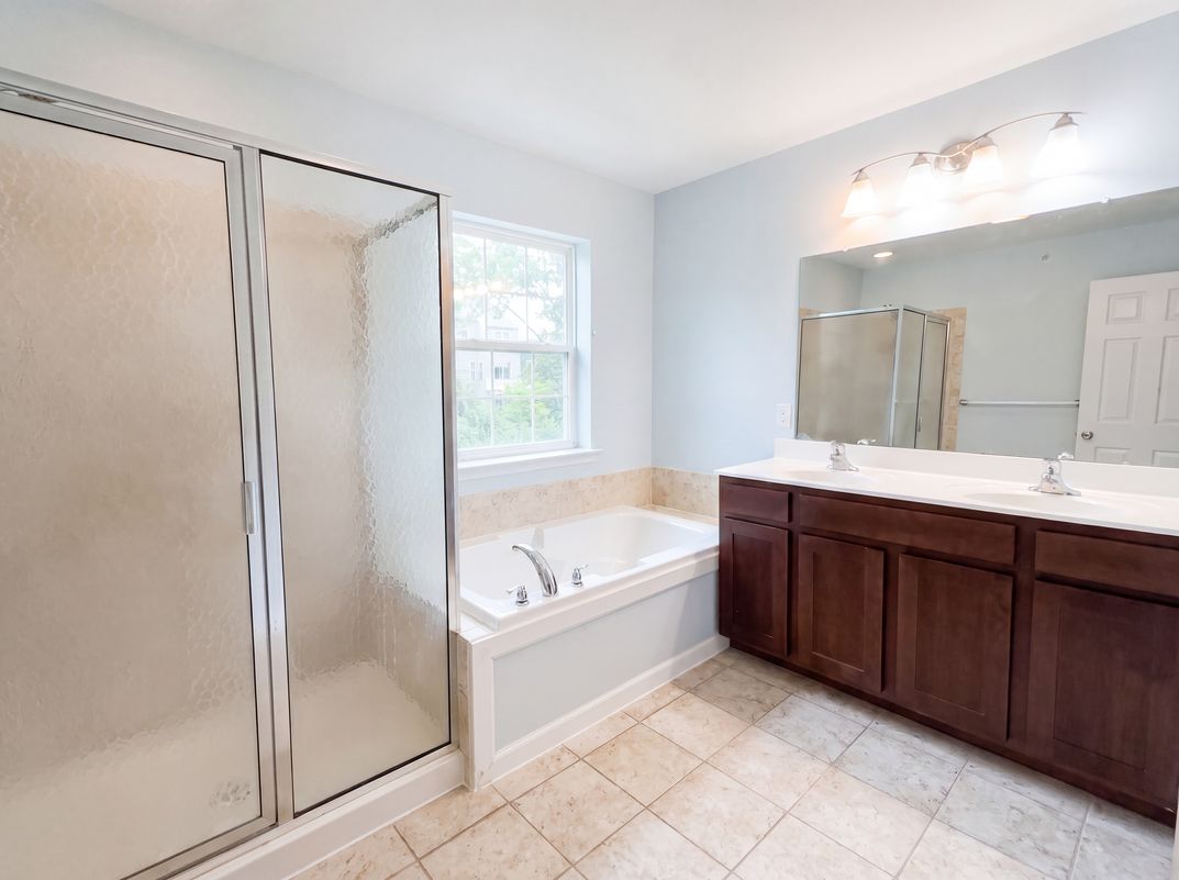 Photo 17 of 24 of 5145 Dogwood Trl, Allentown, PA