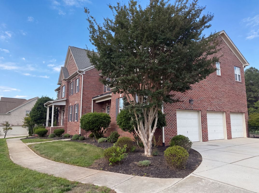 Photo 31 of 33 of 7791 Newhaven Dr, Oak Ridge, NC