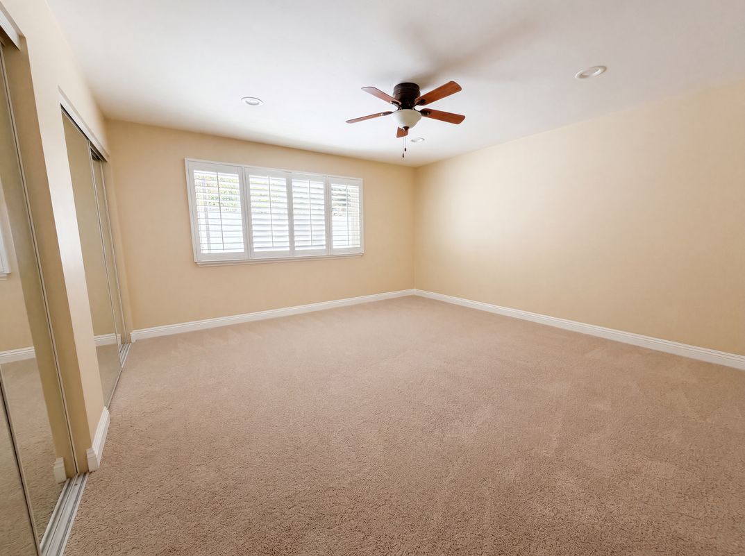 Photo 11 of 24 of 17883 Sintonte Dr, San Diego, CA