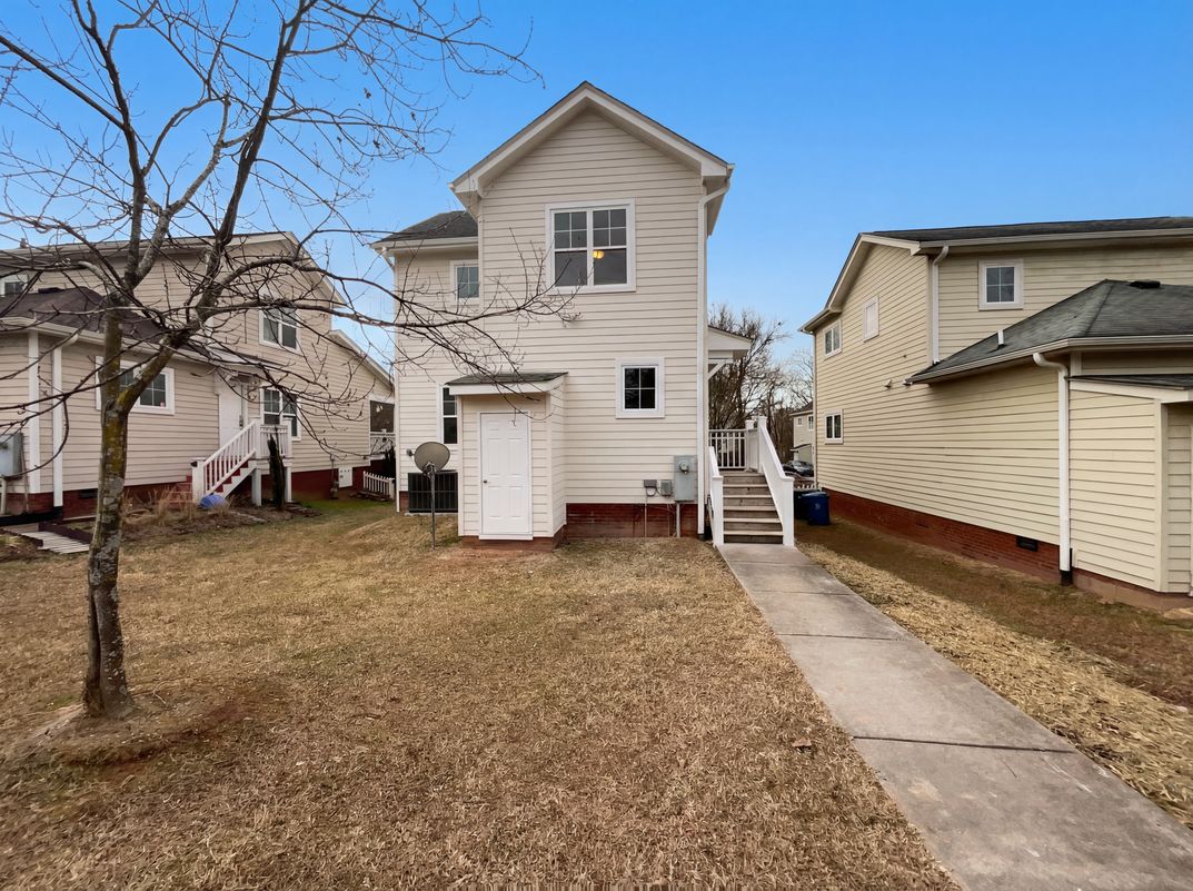 Photo 5 of 17 of 604 Eastway Ave, Durham, NC