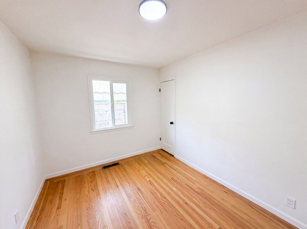 Photo 4 of 26 of 624 Sapphire St, Redwood City, CA