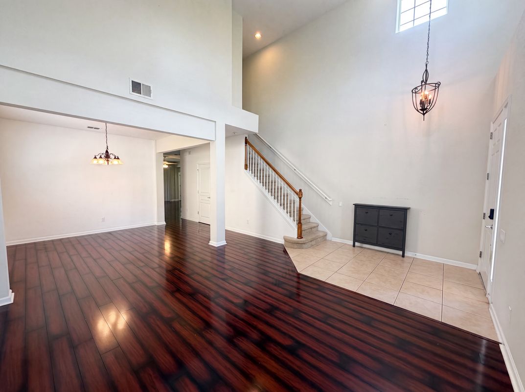 Photo 3 of 36 of 13228 Roskin Ln, Windermere, FL
