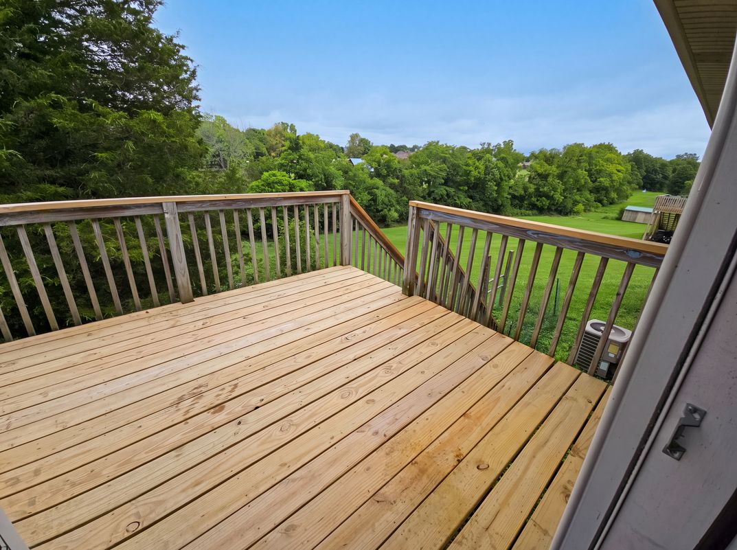 Photo 17 of 24 of 1317 Twin Brook Dr, Berea, KY