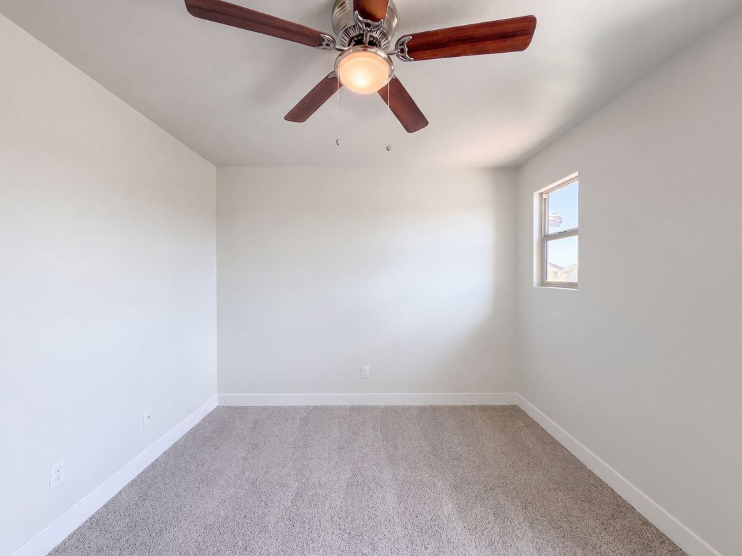 Photo 16 of 36 of 11036 W College Dr, Phoenix, AZ