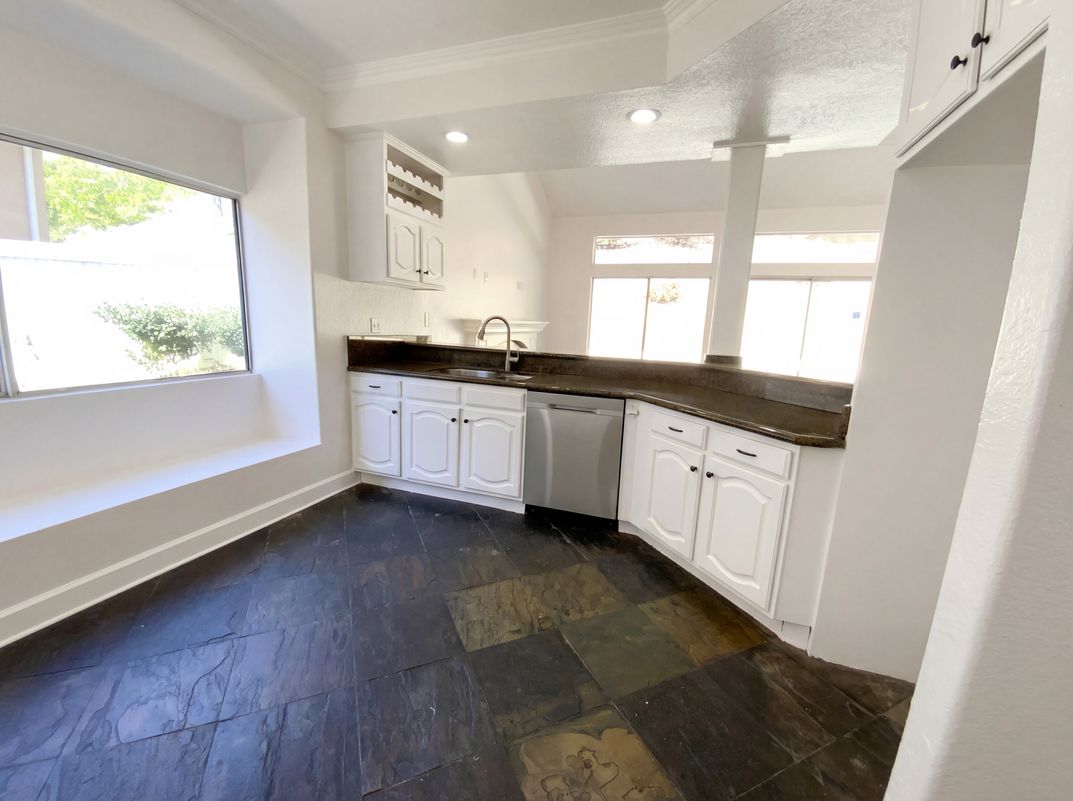 Photo 9 of 44 of 3303 Deaver Dr, Corona, CA