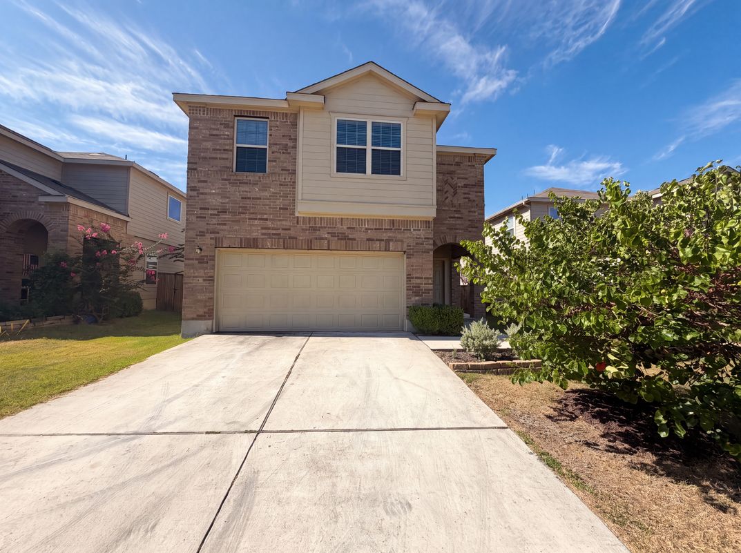 Property photo 1 of 276 Circle Way