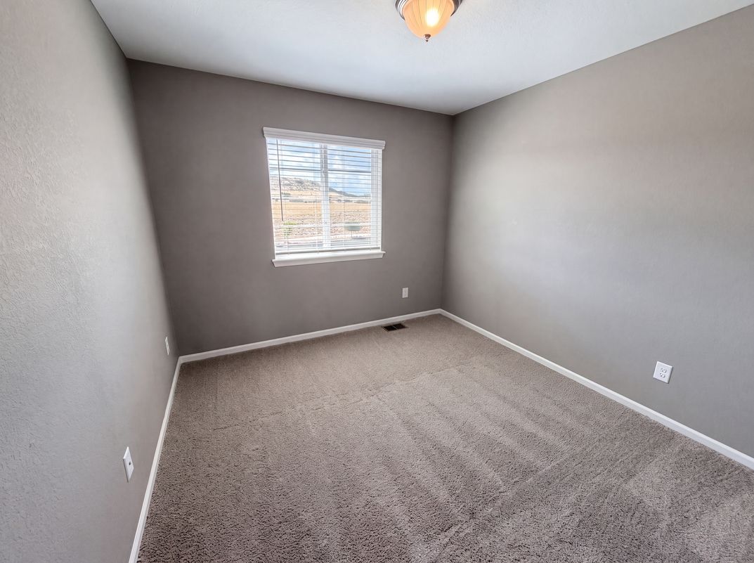 Photo 18 of 39 of 2450 Garganey Dr, Castle Rock, CO