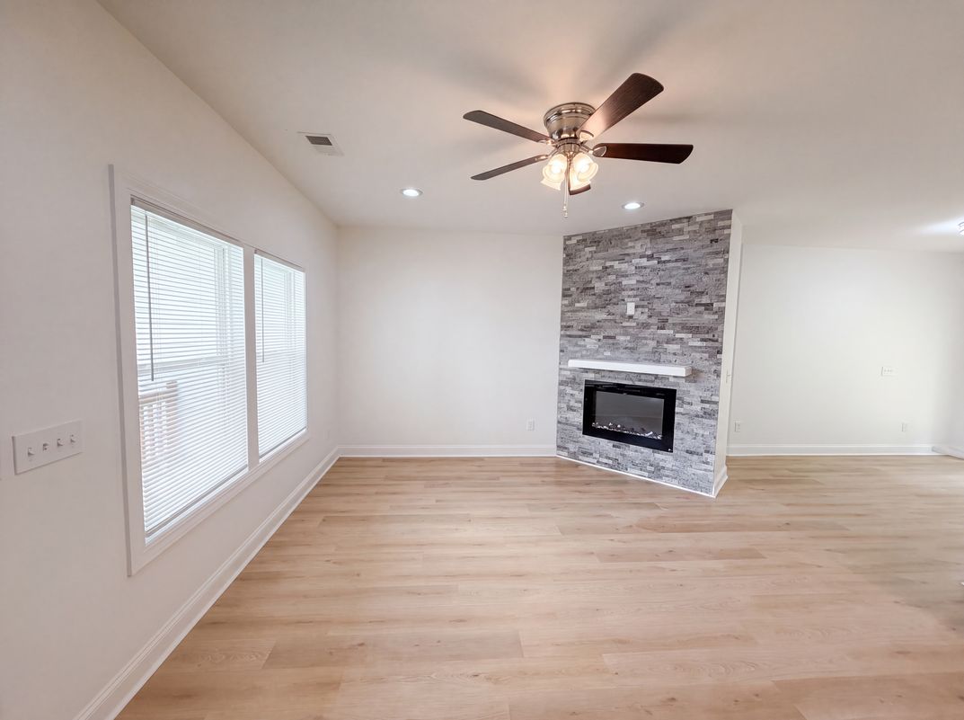 Photo 6 of 20 of 145 Pond Oak Ln, Columbia, SC
