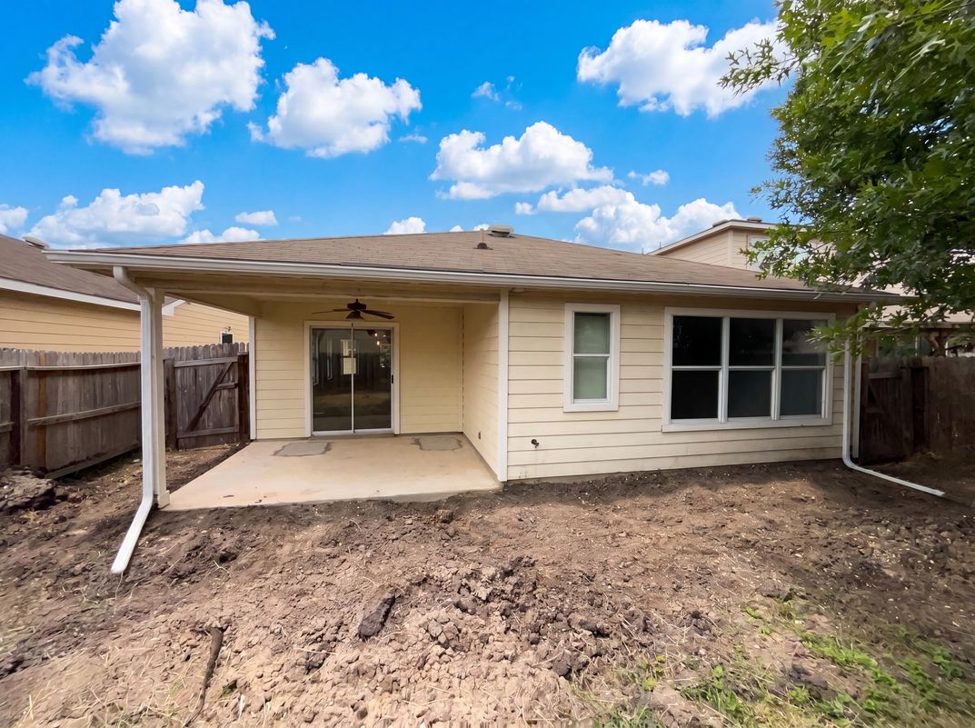 Photo 5 of 20 of 8906 Mission Brook, San Antonio, TX