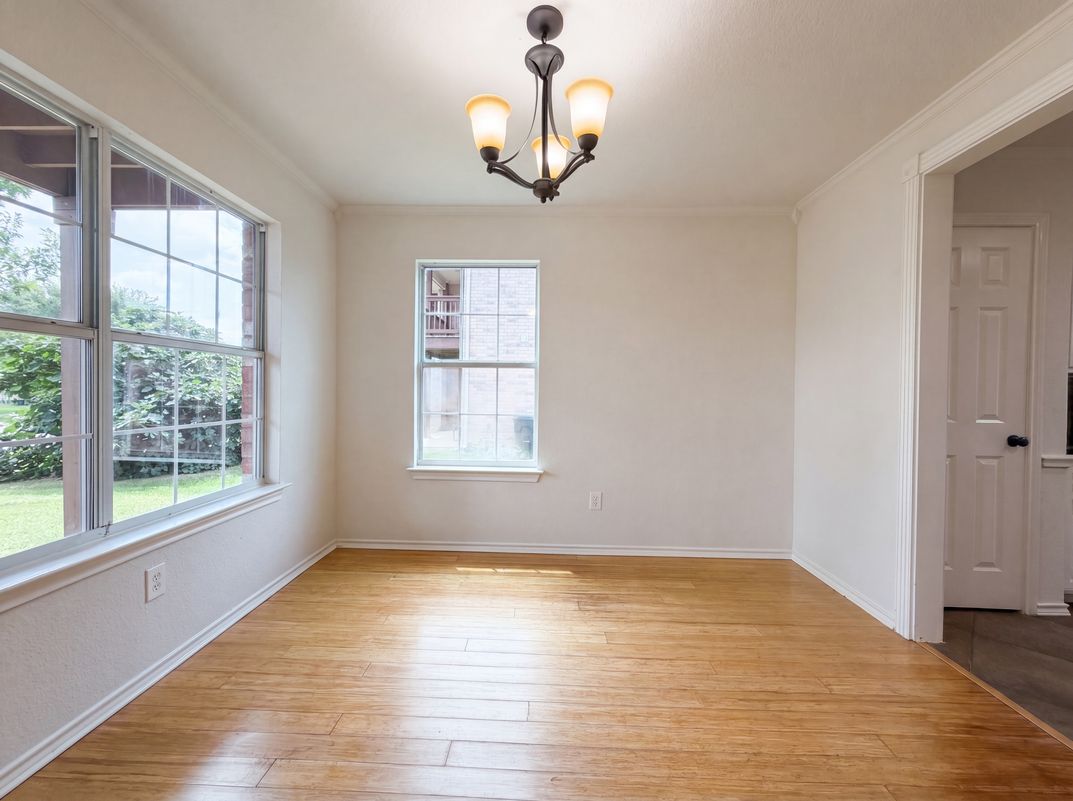 Photo 17 of 19 of 7702 Grey Goose Trl, Arlington, TX