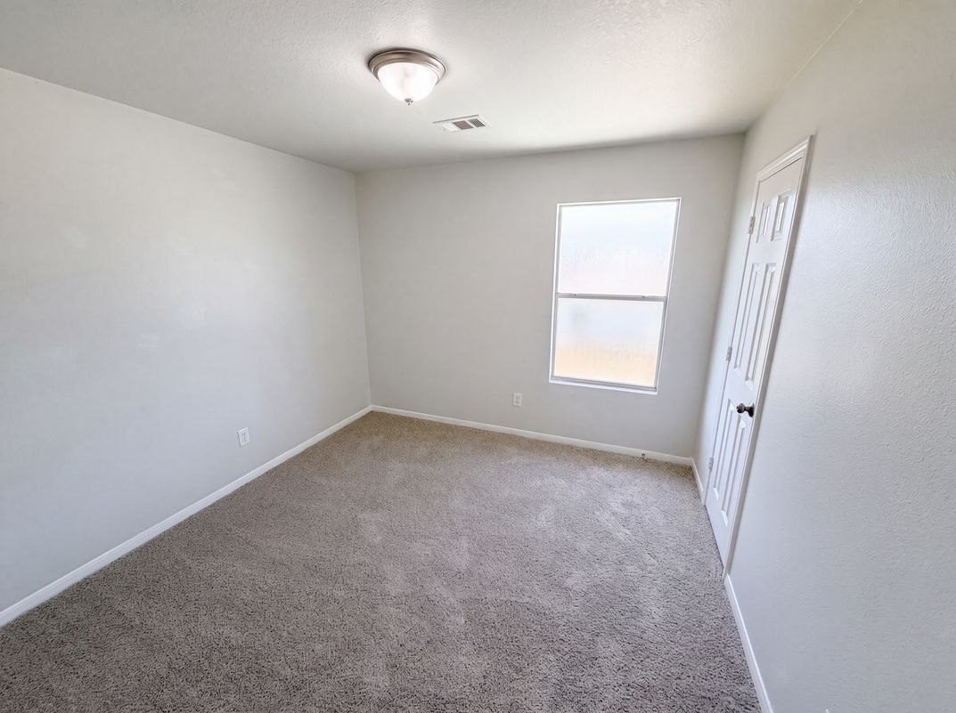 Photo 19 of 26 of 7327 Fox Hall Ln, Humble, TX