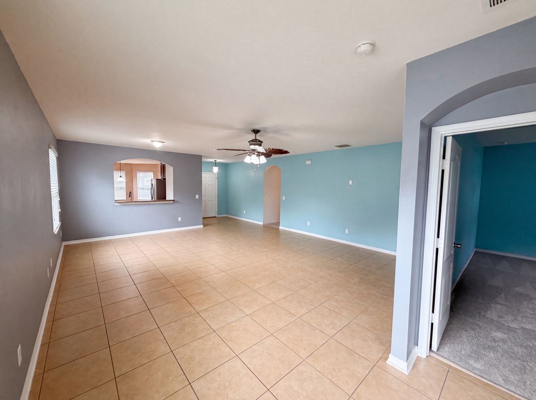 Photo 10 of 24 of 12902 Scout Ct, Grand Island, FL