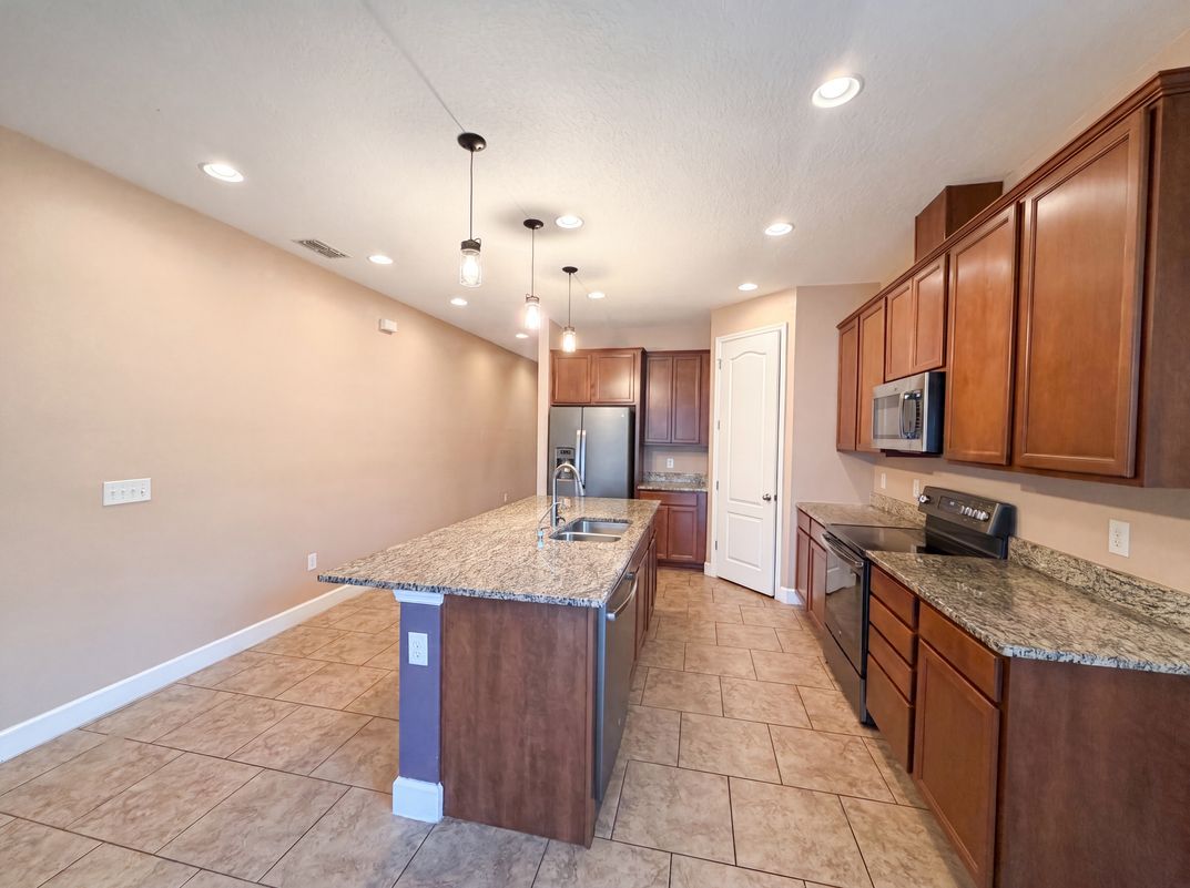 Photo 7 of 20 of 480 Buchannan Dr, Davenport, FL