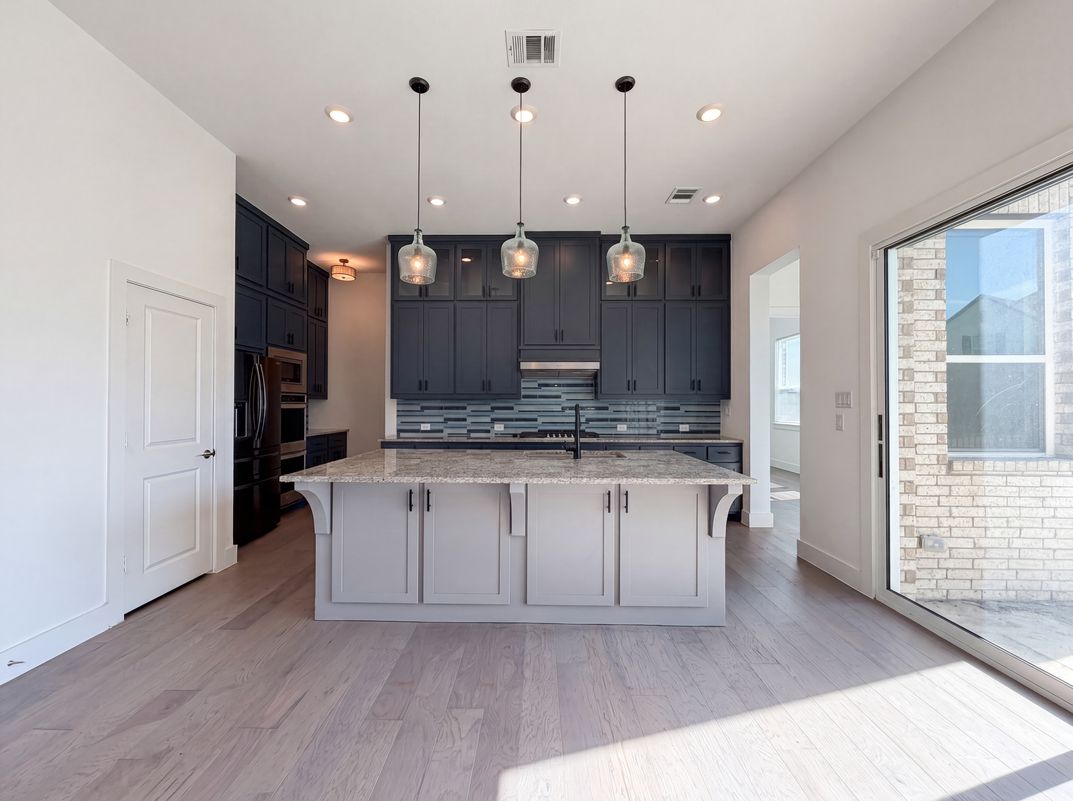 Photo 11 of 34 of 8200 Bethpage Dr, McKinney, TX