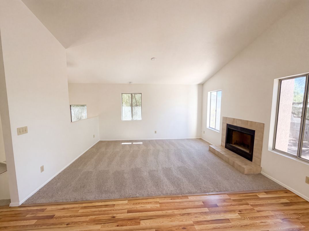 Photo 3 of 20 of 1497 W Argyle Ave, Tucson, AZ