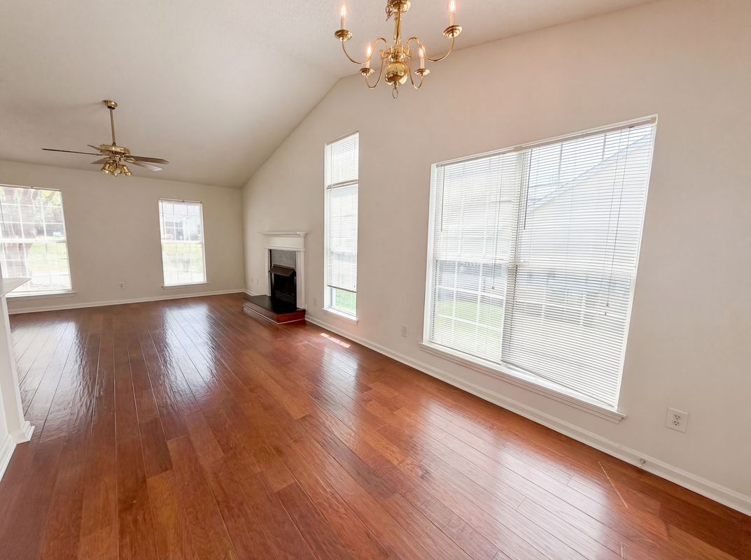 Photo 7 of 16 of 12525 Panthersville Dr, Charlotte, NC