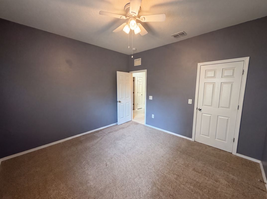 Photo 13 of 30 of 1857 Trillium Blvd, Brooksville, FL