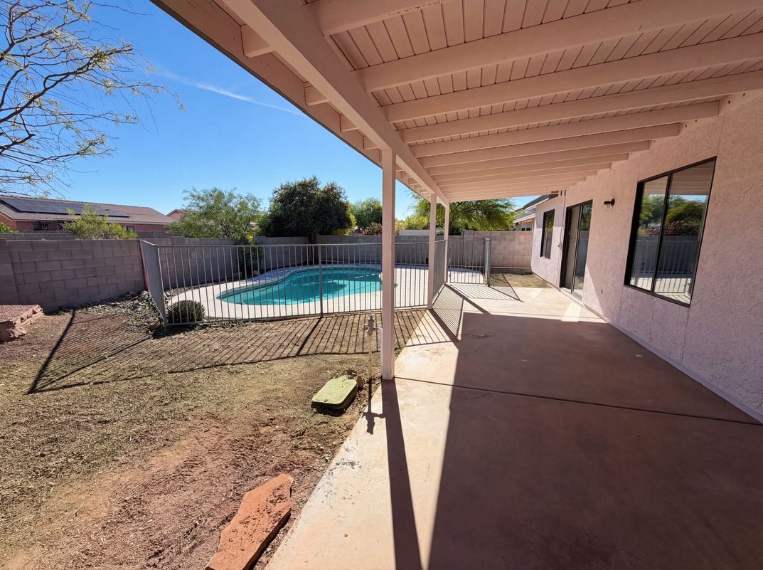 Photo 5 of 23 of 8049 S Carbury Way, Tucson, AZ