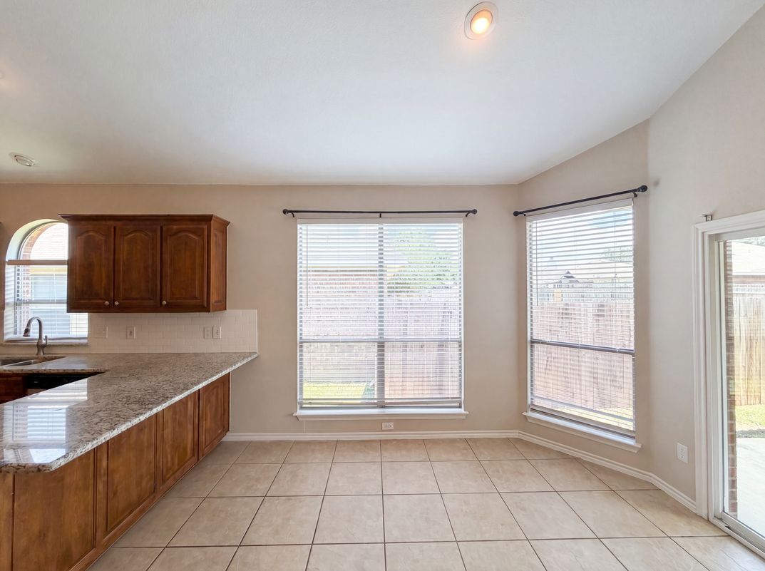 Photo 7 of 20 of 1205 Kachina Ln, Haslet, TX