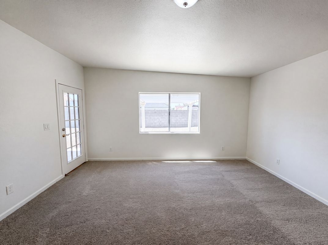 Photo 13 of 22 of 6915 W Cherry Hills Dr, Peoria, AZ