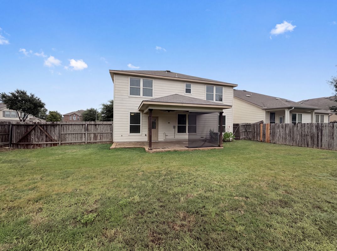 Photo 5 of 19 of 679 Trinity Mdw, San Antonio, TX