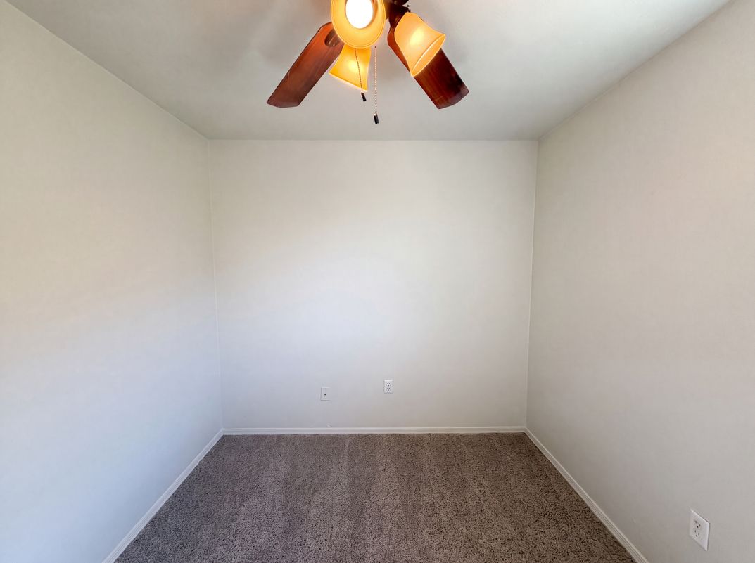 Photo 11 of 25 of 5908 W Calavar Rd, Glendale, AZ