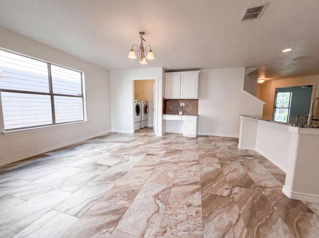 Photo 8 of 22 of 5923 Cielo Rnch, San Antonio, TX