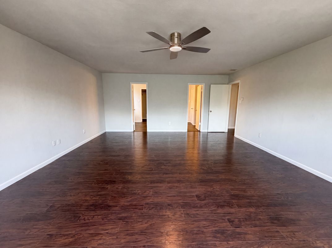 Photo 10 of 22 of 15426 Canteen Creek Dr, San Antonio, TX