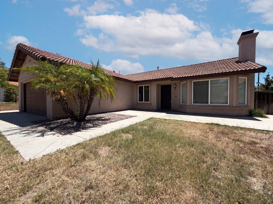 Property photo 1 of 22125 Country Hills Dr