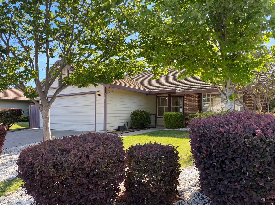 Photo 27 of 35 of 8027 Montevina Dr, Sacramento, CA