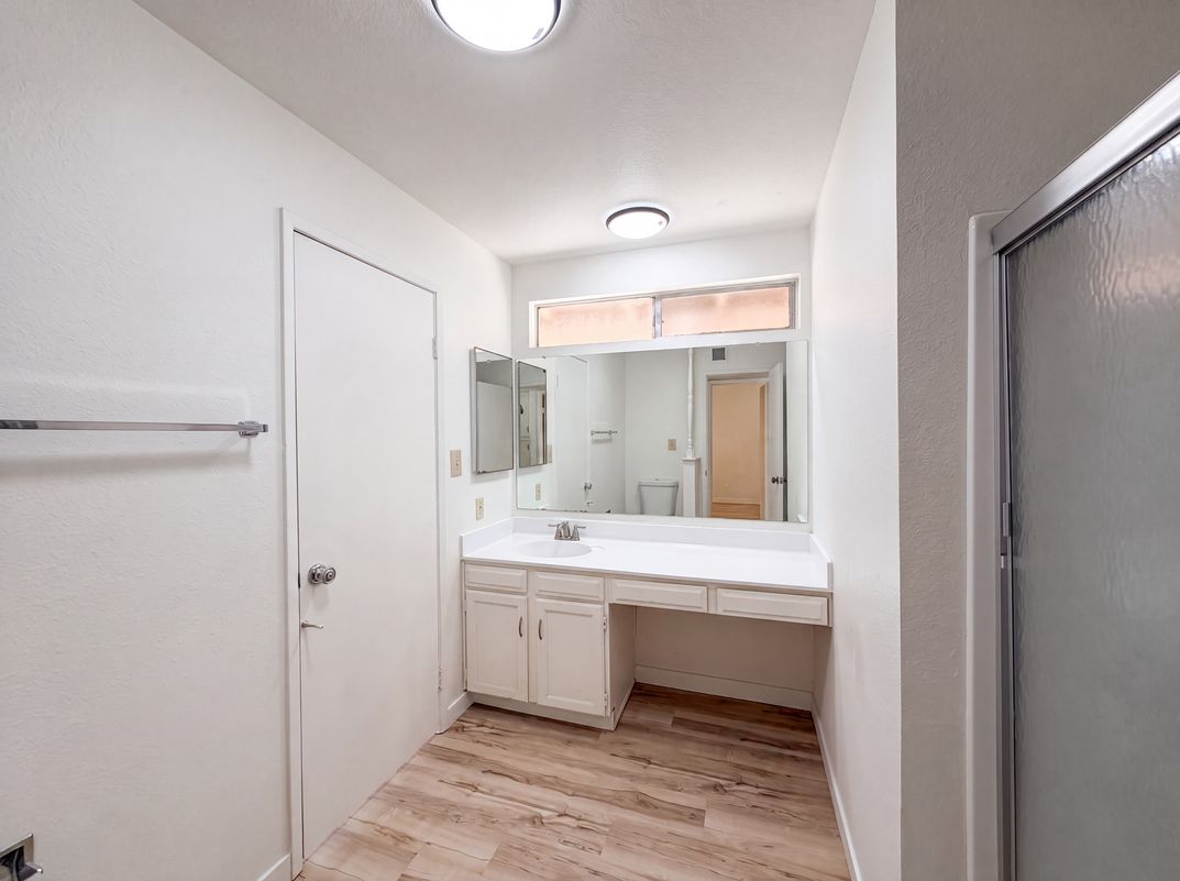 Photo 13 of 19 of 5208 E Tamblo Dr, Phoenix, AZ