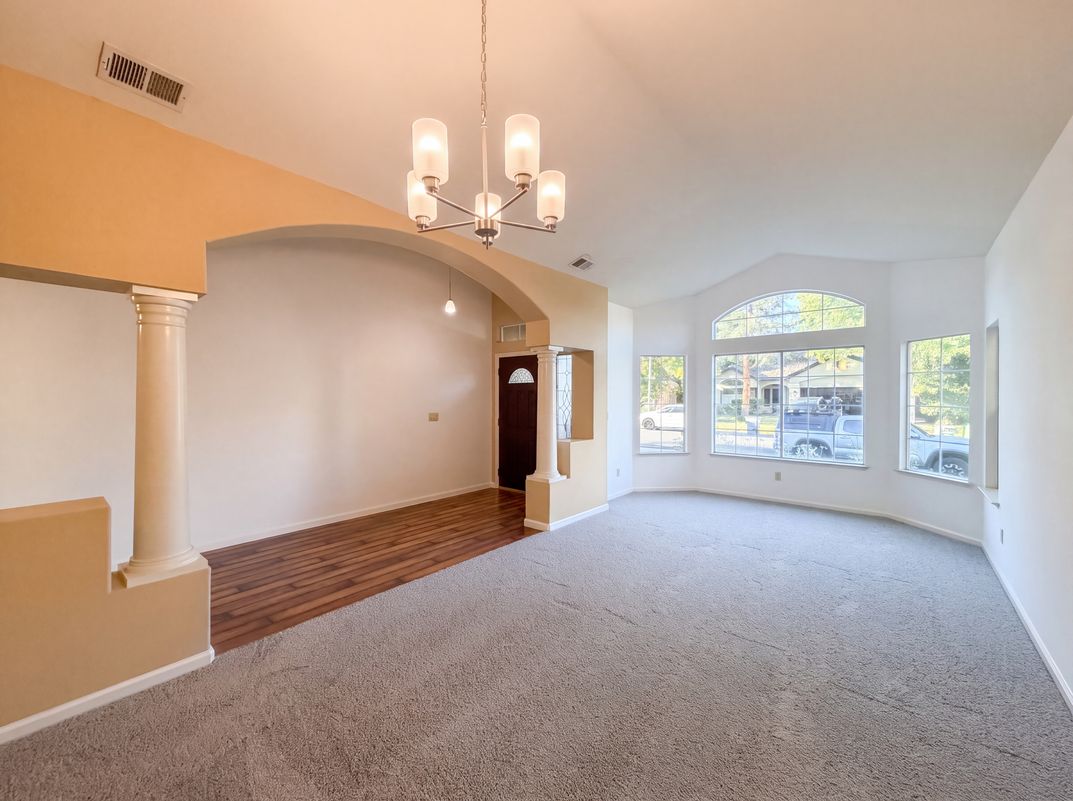 Photo 7 of 44 of 5344 Swindon Rd, Rocklin, CA