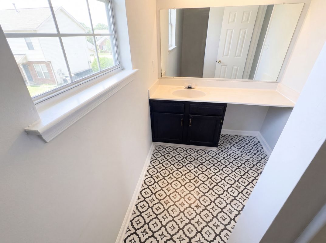 Photo 20 of 25 of 625 E Princess Anne Rd, Norfolk, VA